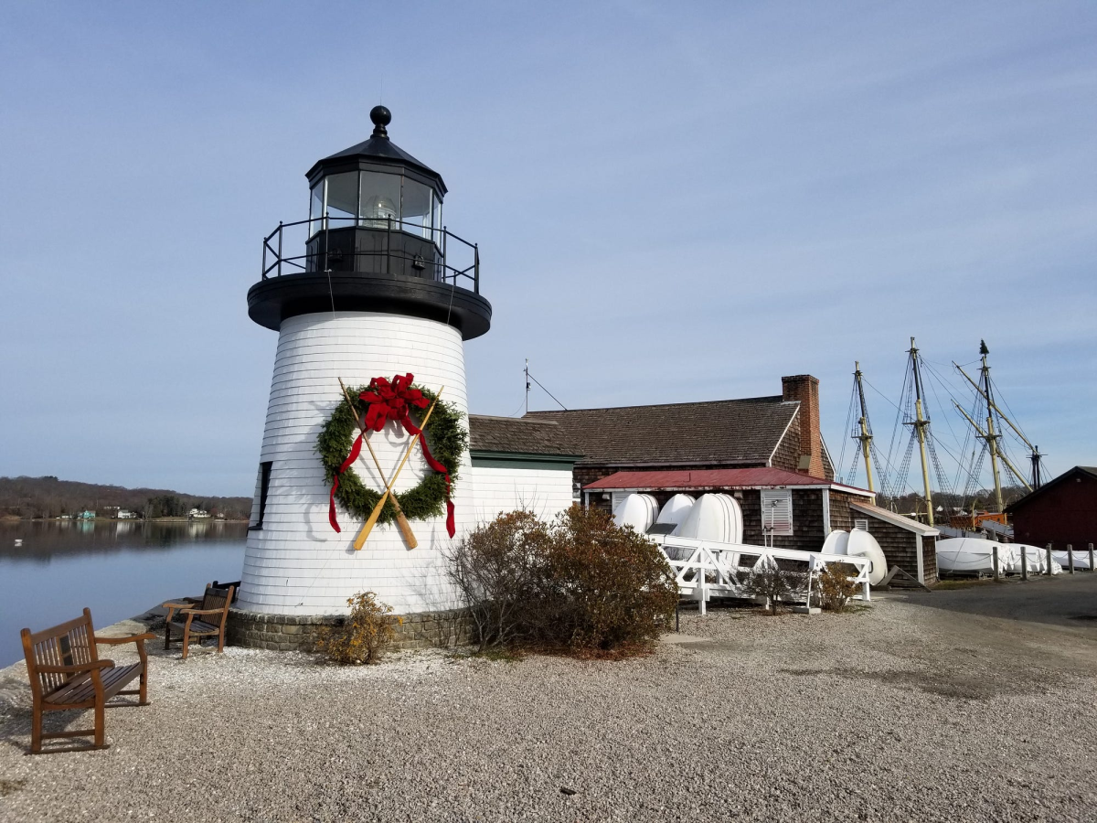 Mystic, CT Recognized for Exceptional Holiday Decorations by HGTV