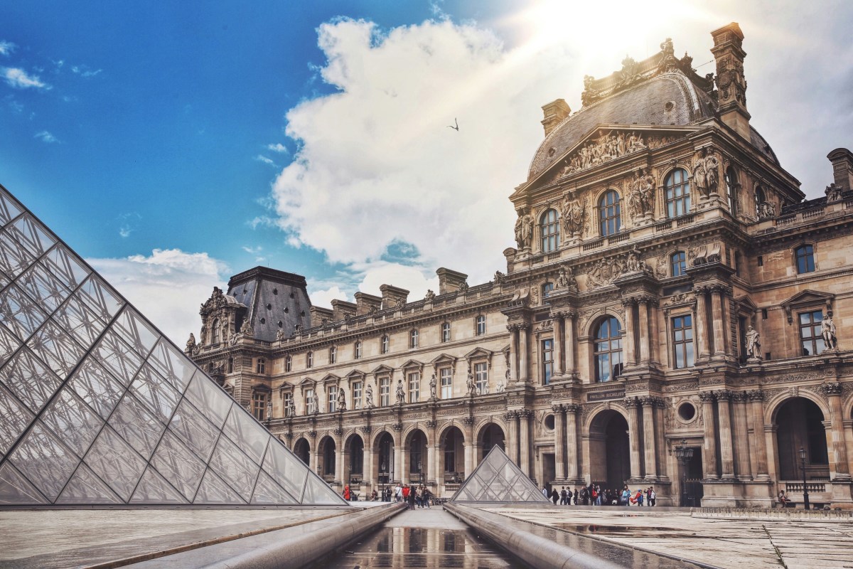 Louvre to Increase Admission Fees for Non-European Visitors in 2026