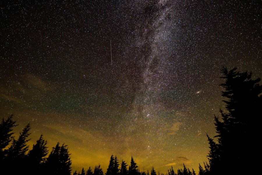 Ursid Meteor Shower Peaks Sunday Night, Final Celestial Event of 2025