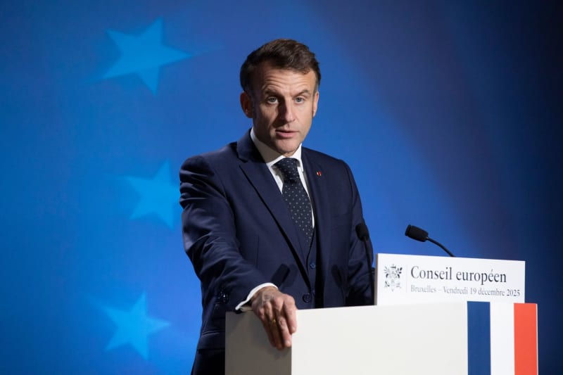 France Announces New Nuclear Aircraft Carrier Project