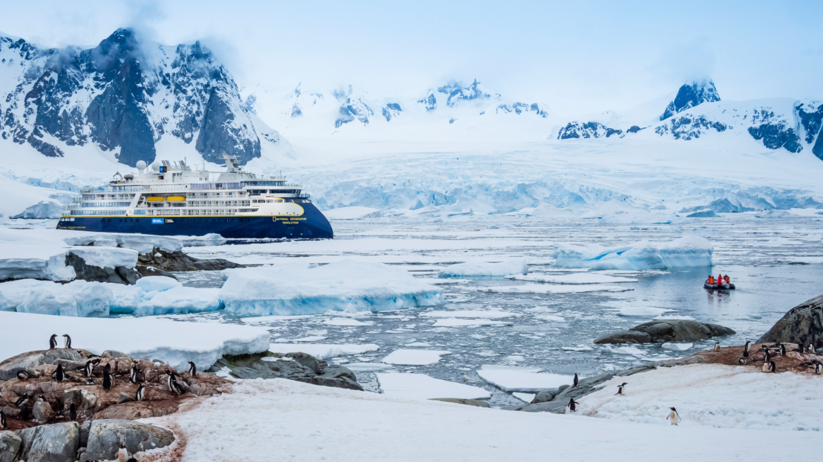 An Unforgettable Antarctic Expedition with National Geographic-Lindblad