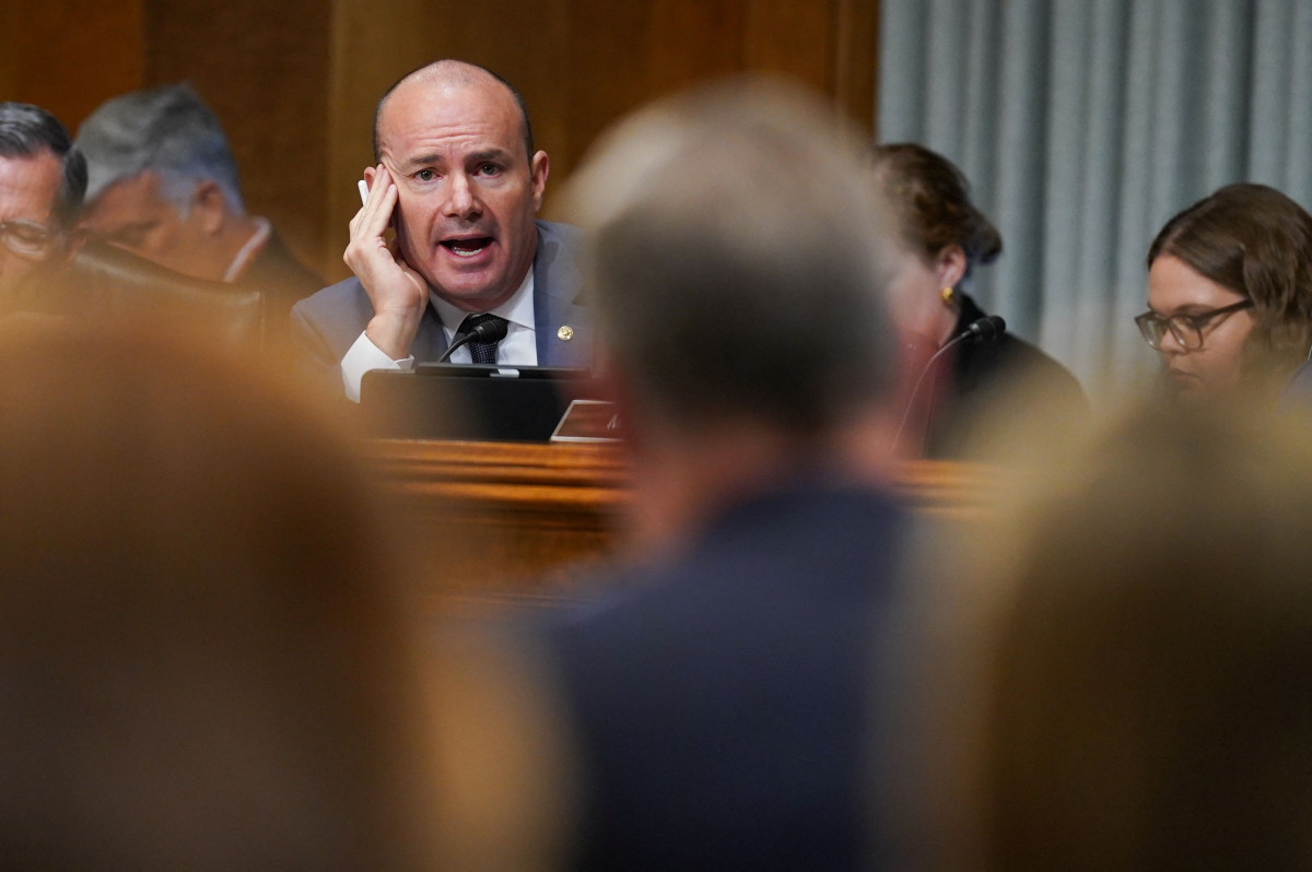 Congressional Scrutiny Intensifies Over Warner Bros. Discovery Acquisition Battle