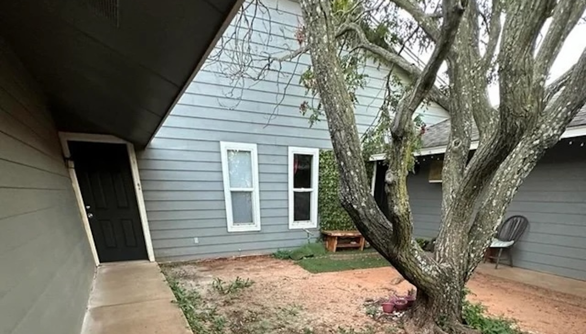 Renter Seeks Budget-Friendly Landscaping Advice for Oklahoma City Yard