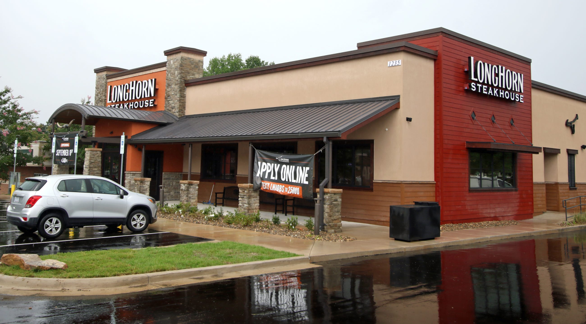 Darden Restaurants to Close Olive Garden and LongHorn Steakhouse on Christmas Day in Florida